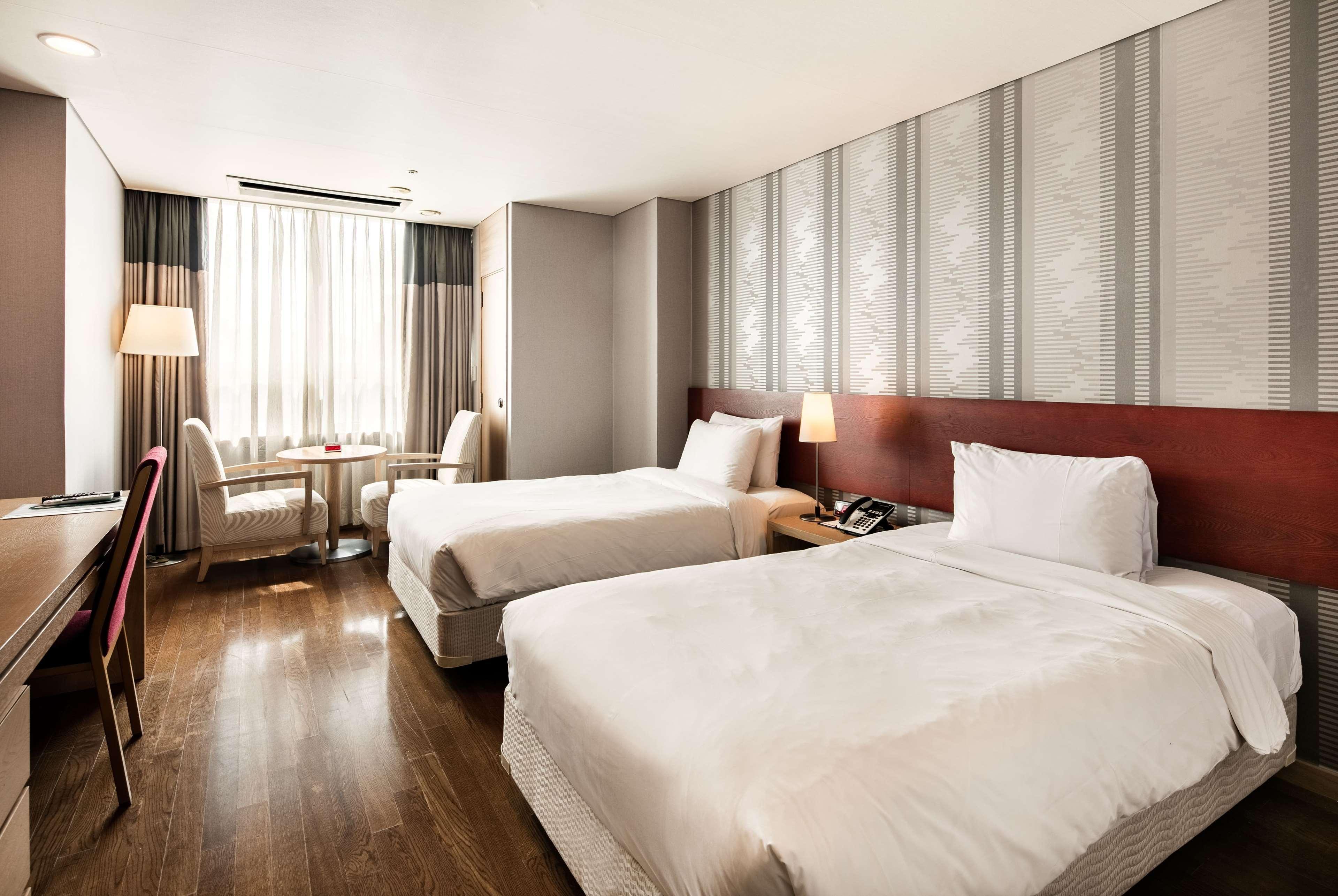 Ramada Hotel And Suites Seoul Namdaemun Buitenkant foto