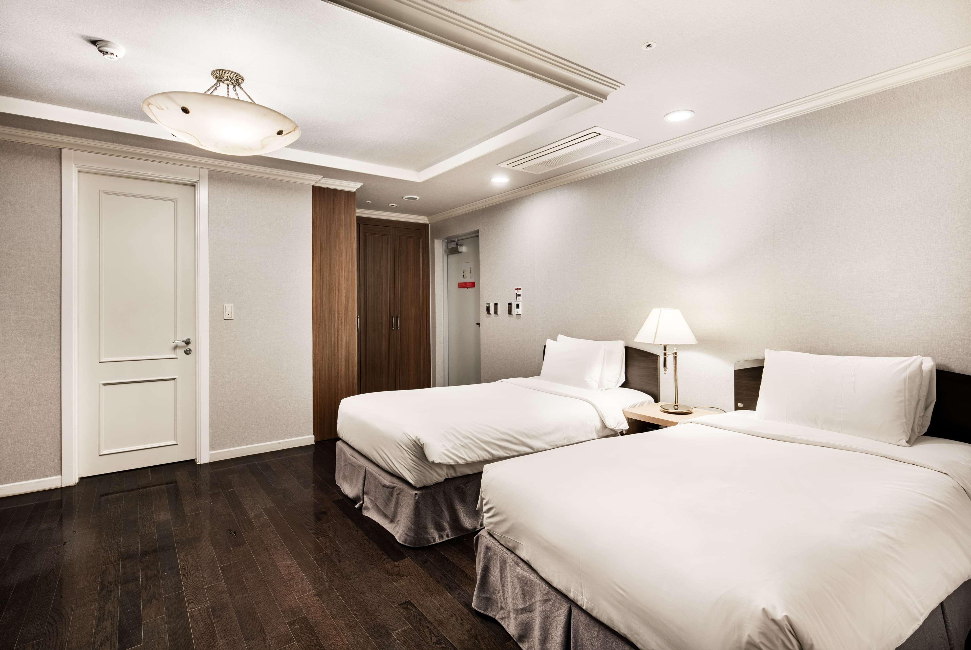 Ramada Hotel And Suites Seoul Namdaemun Buitenkant foto