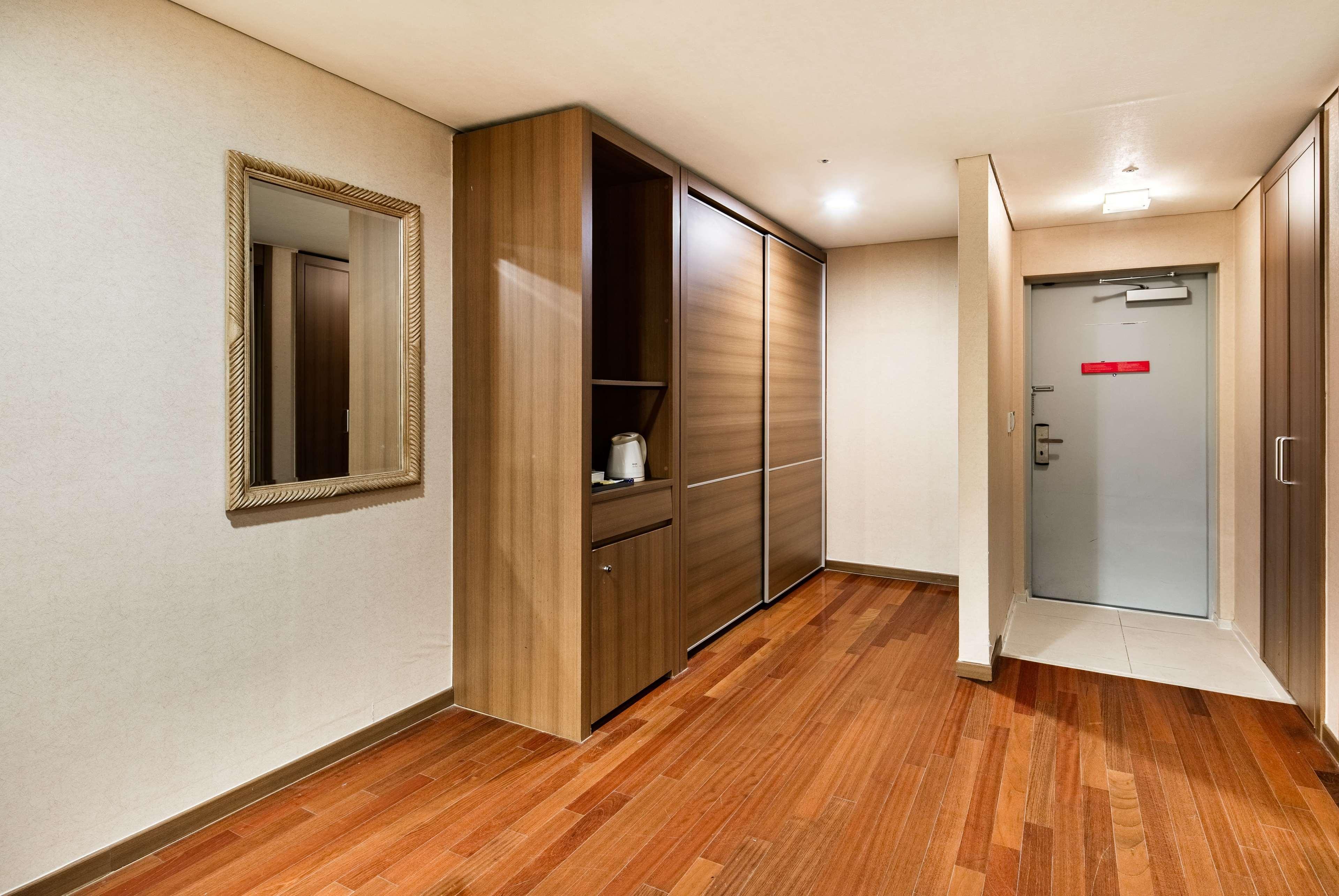Ramada Hotel And Suites Seoul Namdaemun Buitenkant foto