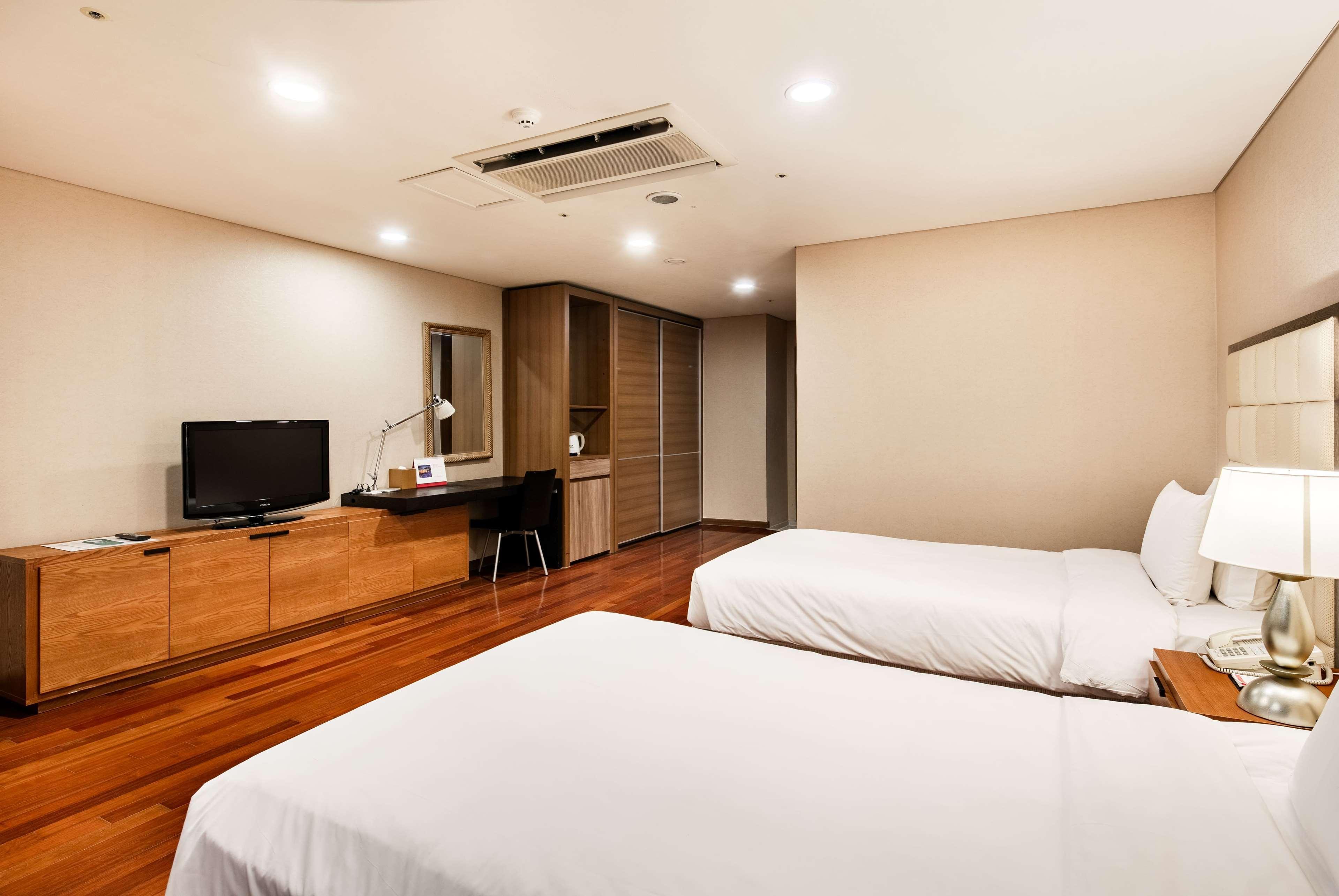 Ramada Hotel And Suites Seoul Namdaemun Buitenkant foto